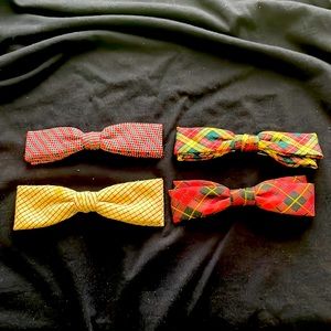 Vintage 1940s clip on plaid bow ties